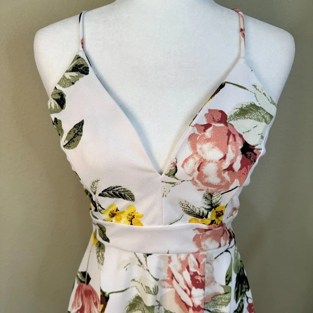 LOVELY DAY Boutique Skater Style Floral Sundress Minidress - small - Picture 4 of 10